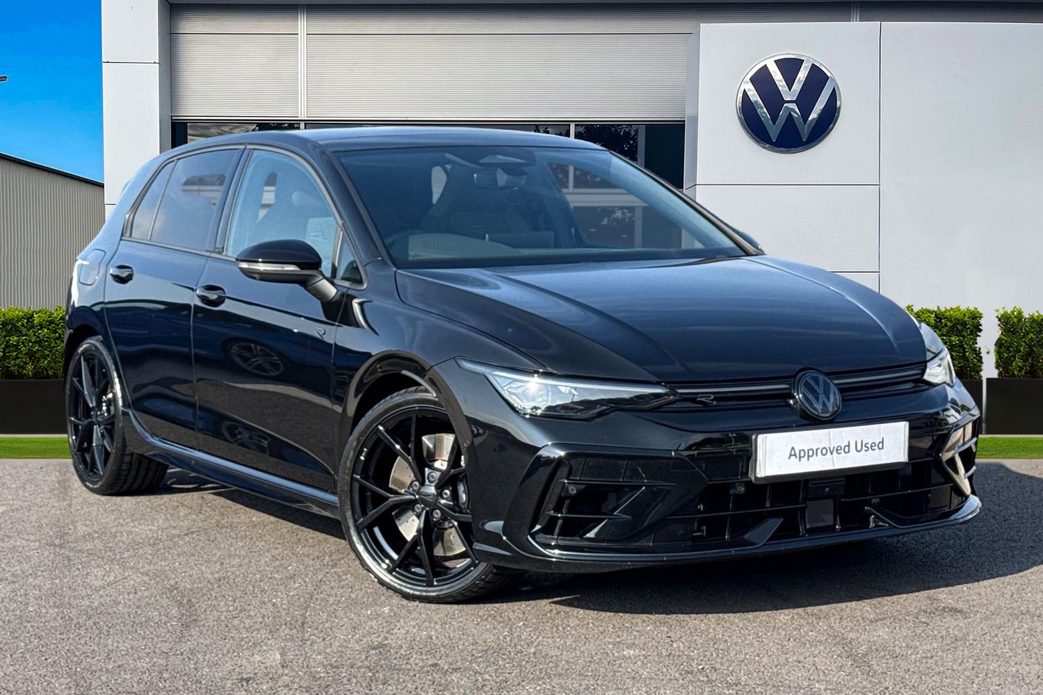 Main listing image - Volkswagen Golf
