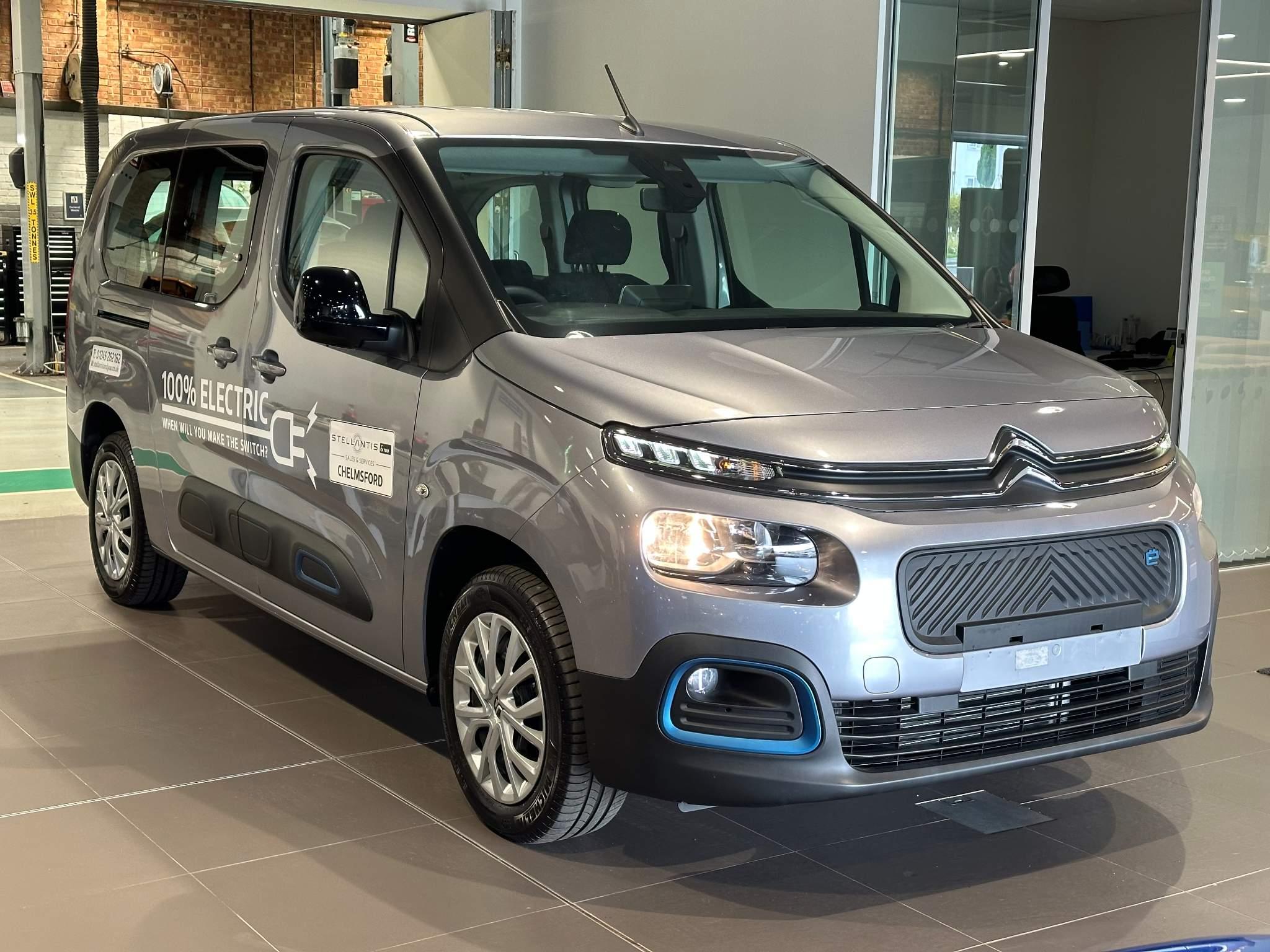 Main listing image - Citroen e-Berlingo