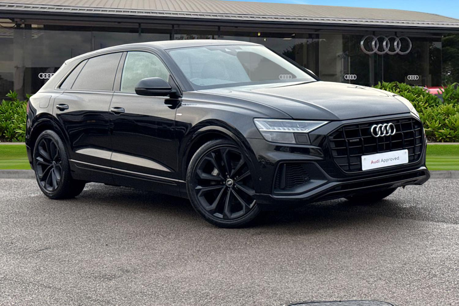 Main listing image - Audi Q8