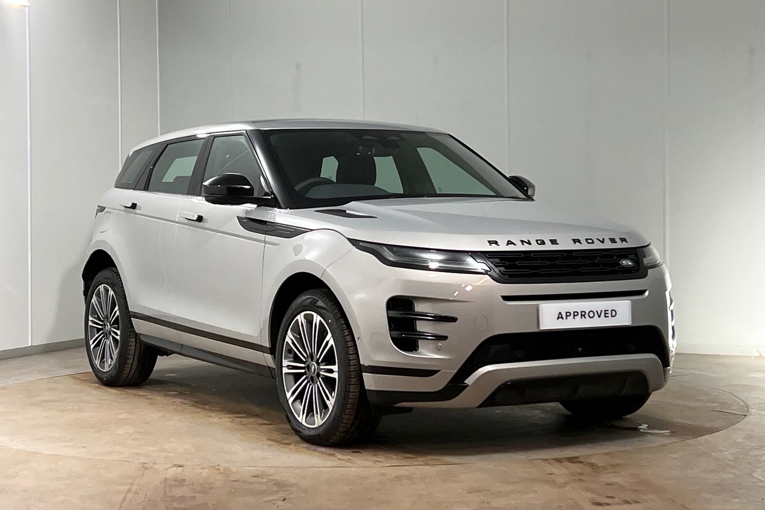Main listing image - Land Rover Range Rover Evoque