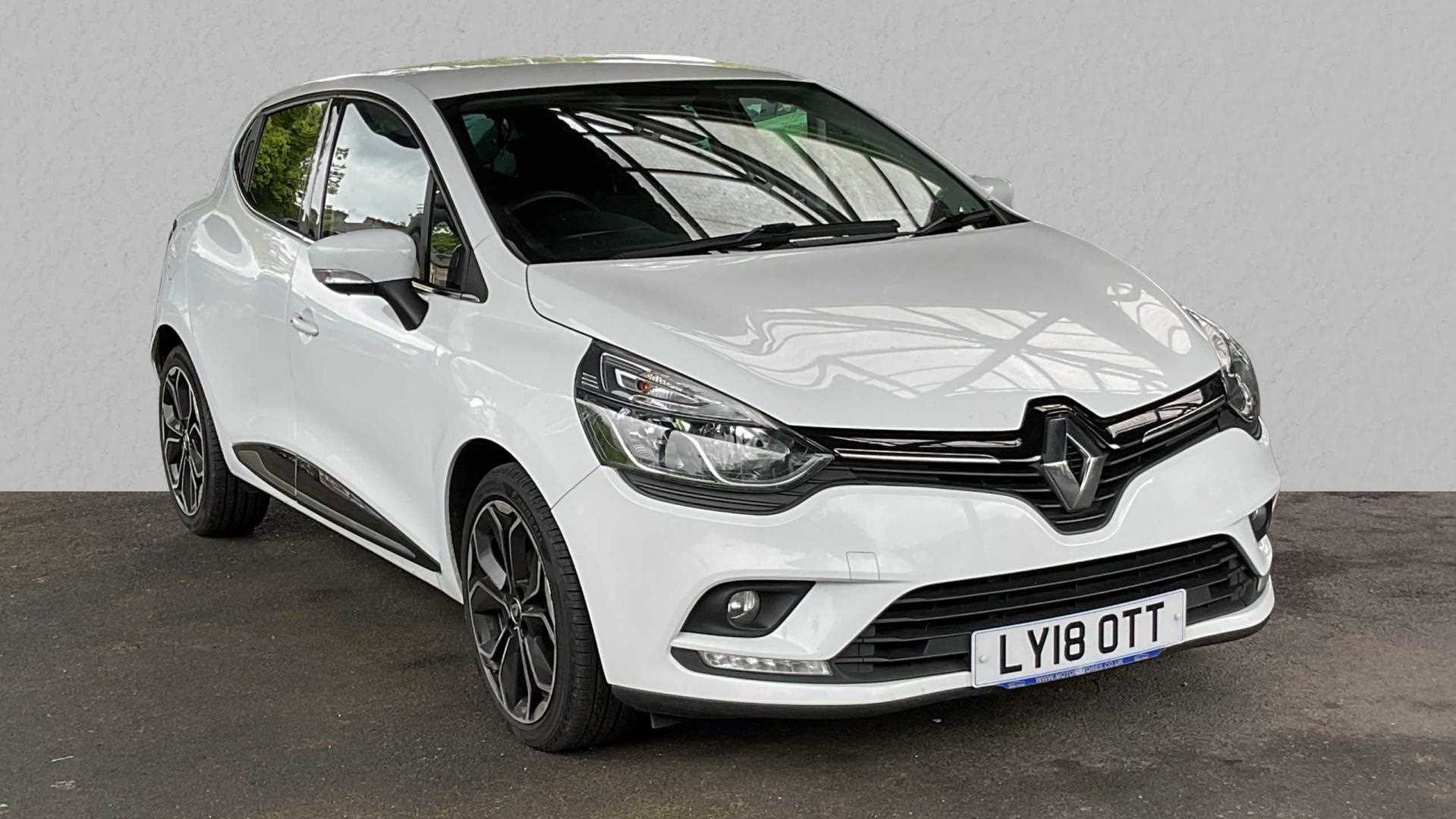 Main listing image - Renault Clio