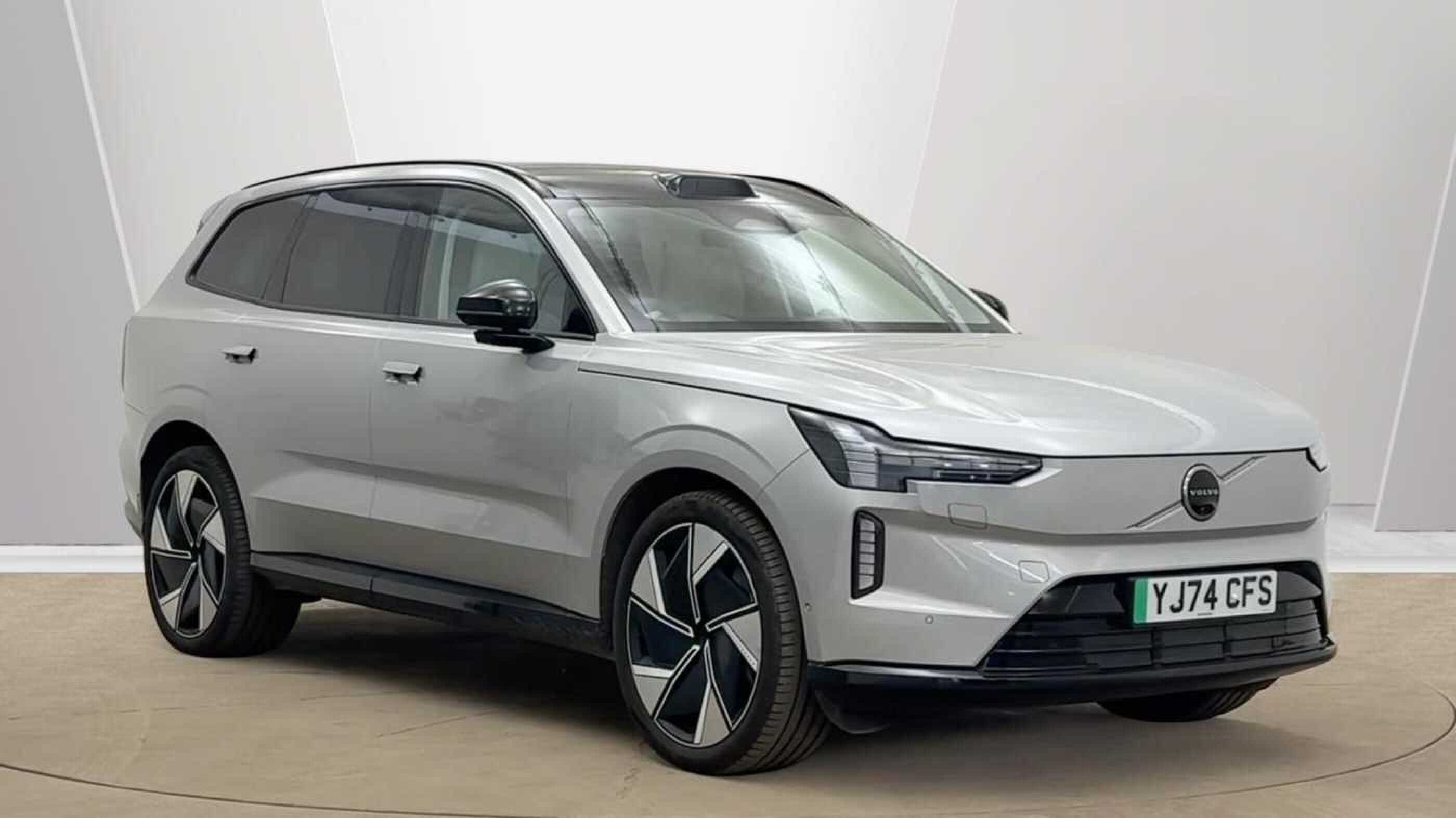 Main listing image - Volvo Ex90