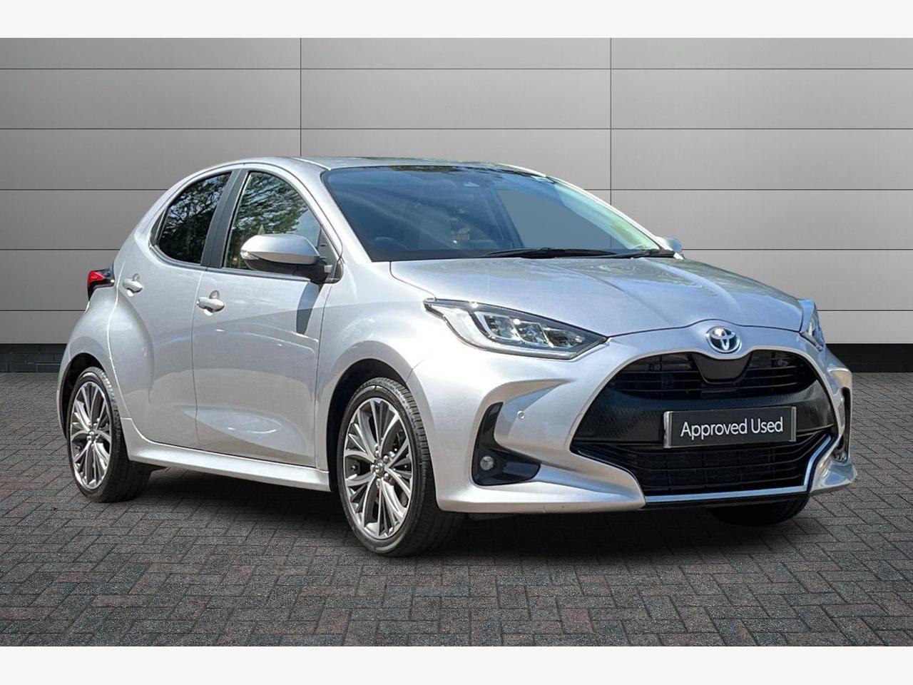 Main listing image - Toyota Yaris