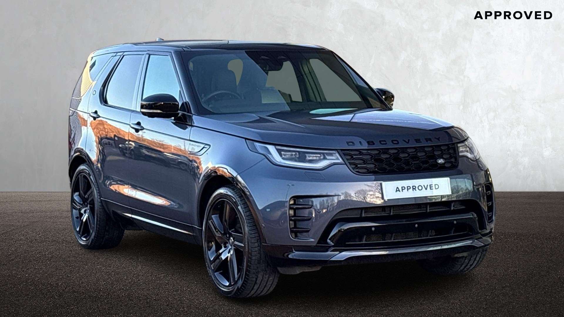 Main listing image - Land Rover Discovery