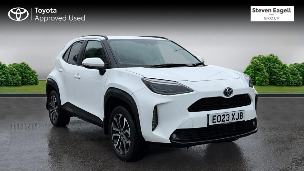 Main listing image - Toyota Yaris Cross