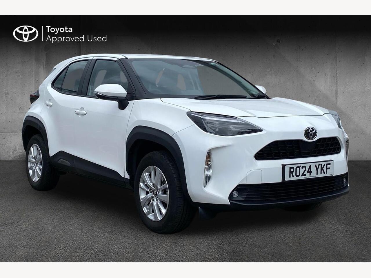 Main listing image - Toyota Yaris Cross