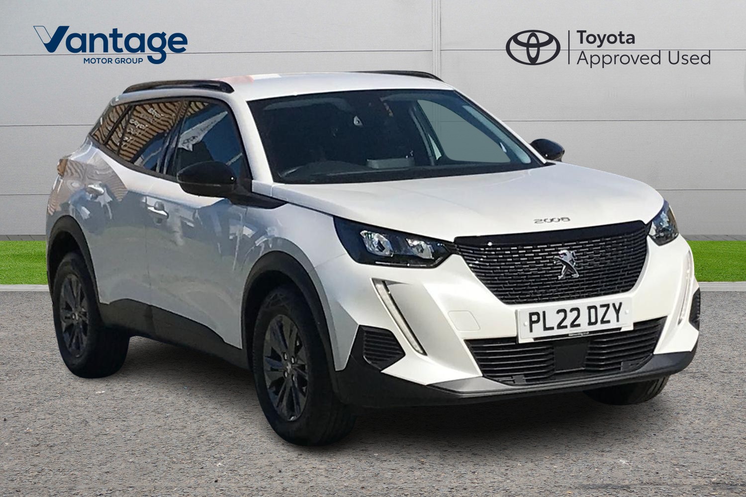 Main listing image - Peugeot 2008