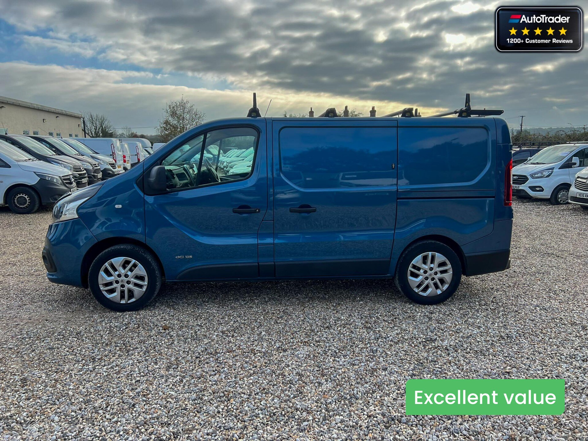 Main listing image - Renault Trafic