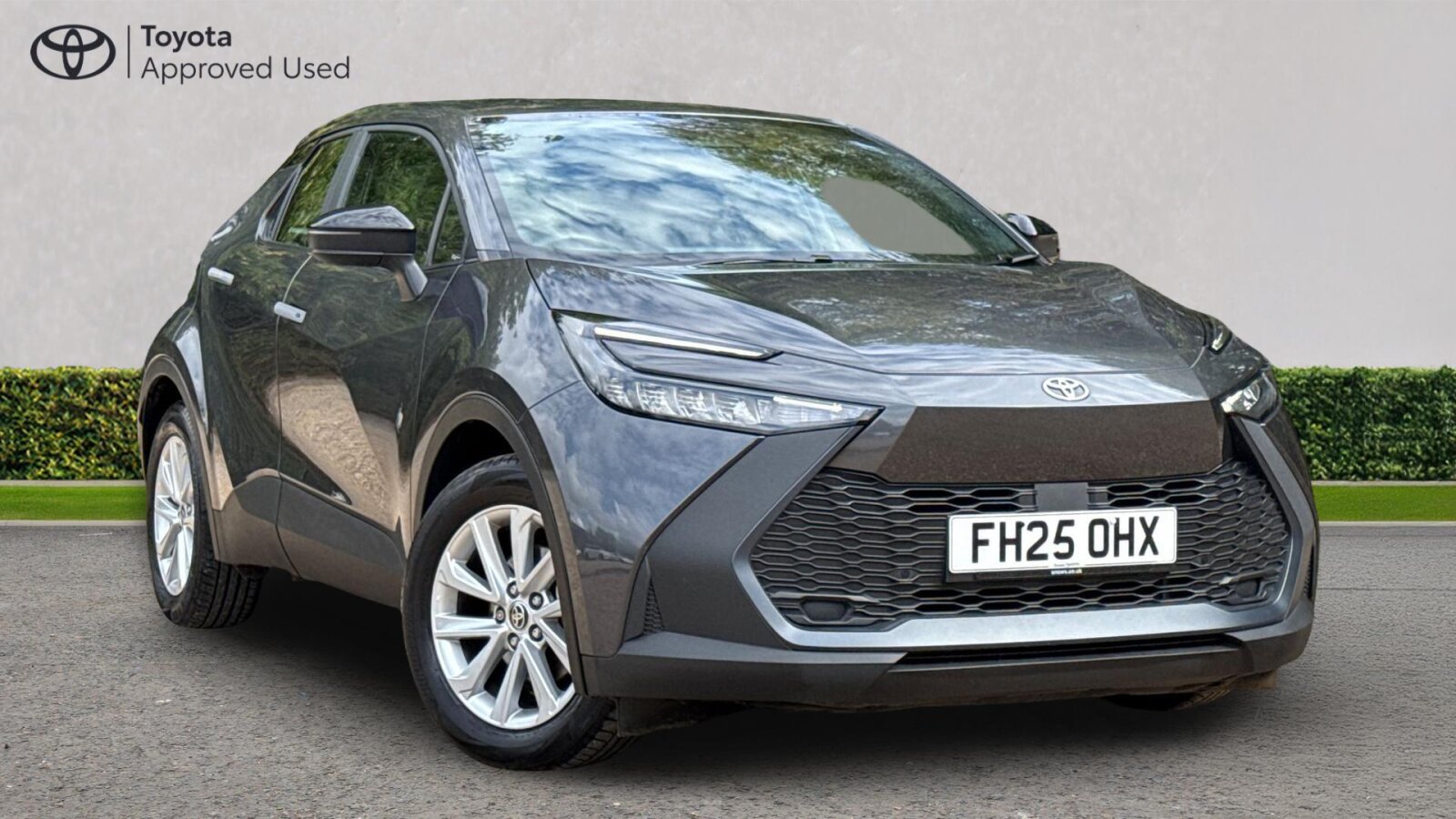 Main listing image - Toyota C-HR
