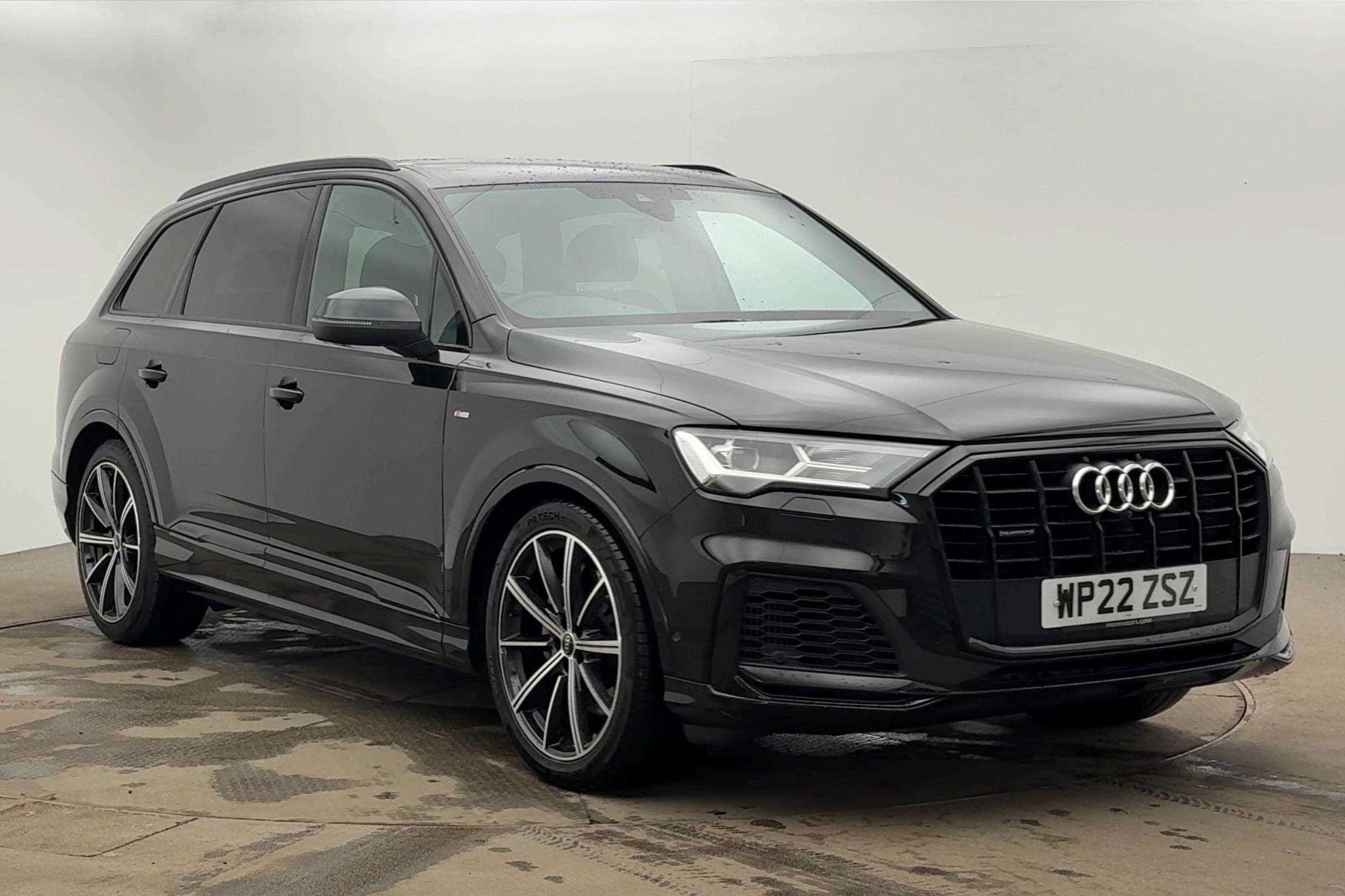 Main listing image - Audi Q7