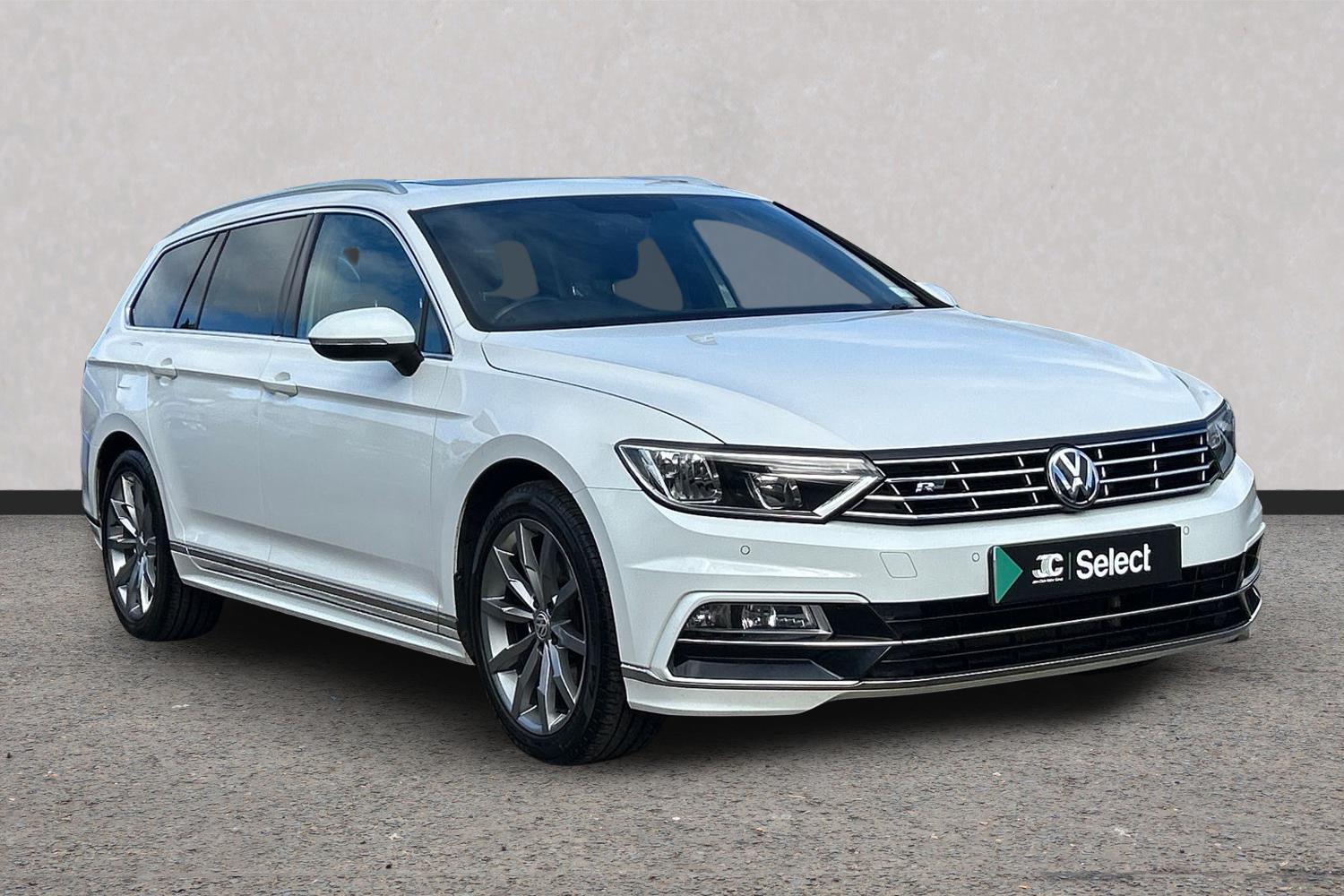 Main listing image - Volkswagen Passat