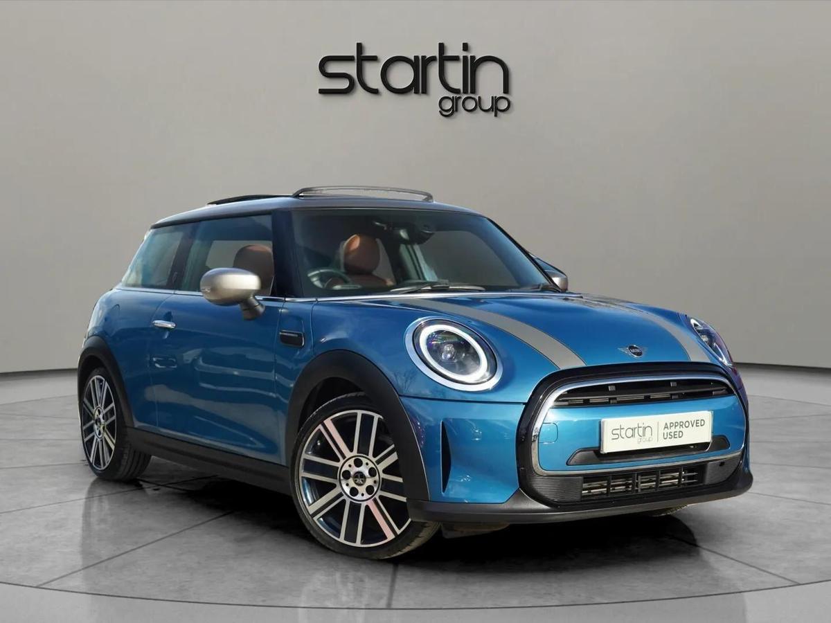 Main listing image - MINI Hatchback