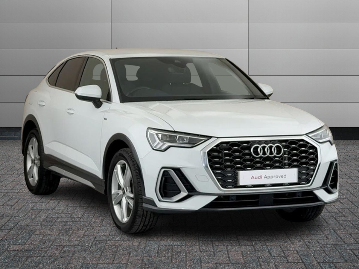 Main listing image - Audi Q3