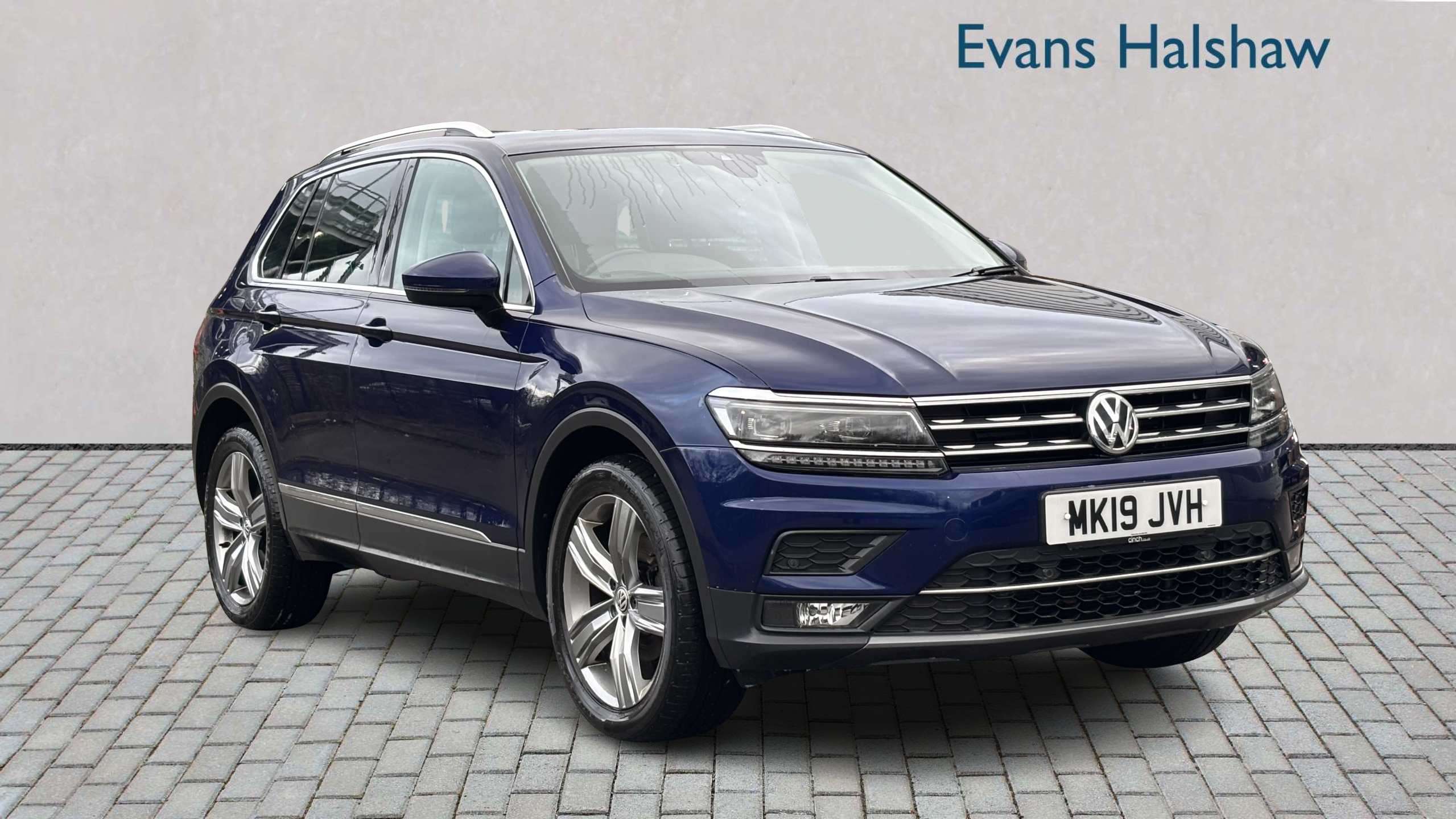 Main listing image - Volkswagen Tiguan