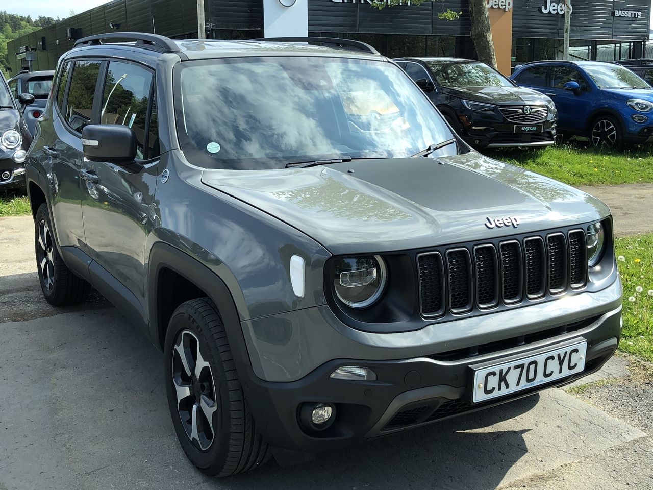 Main listing image - Jeep Renegade