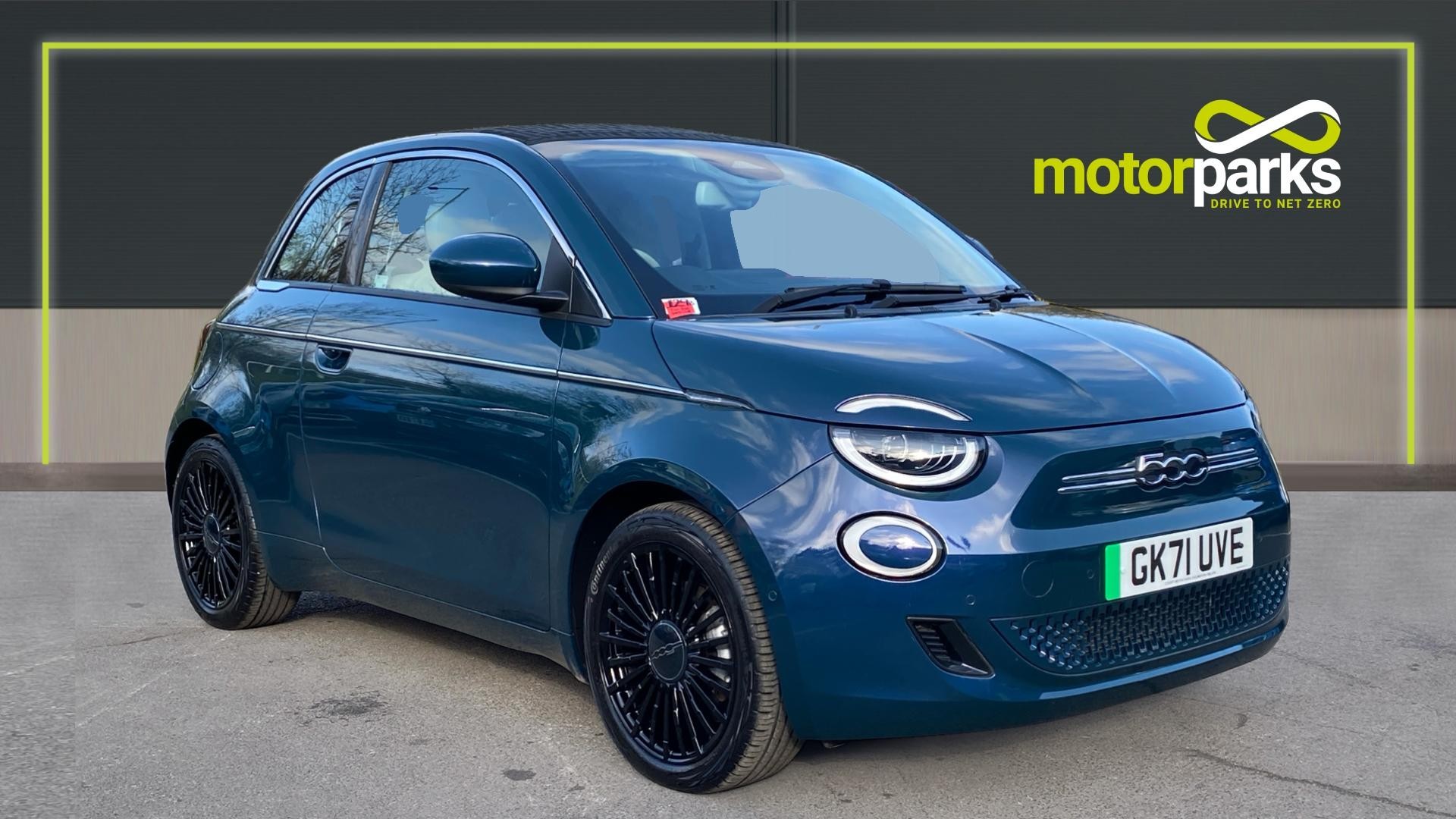 Main listing image - Fiat 500 Electric