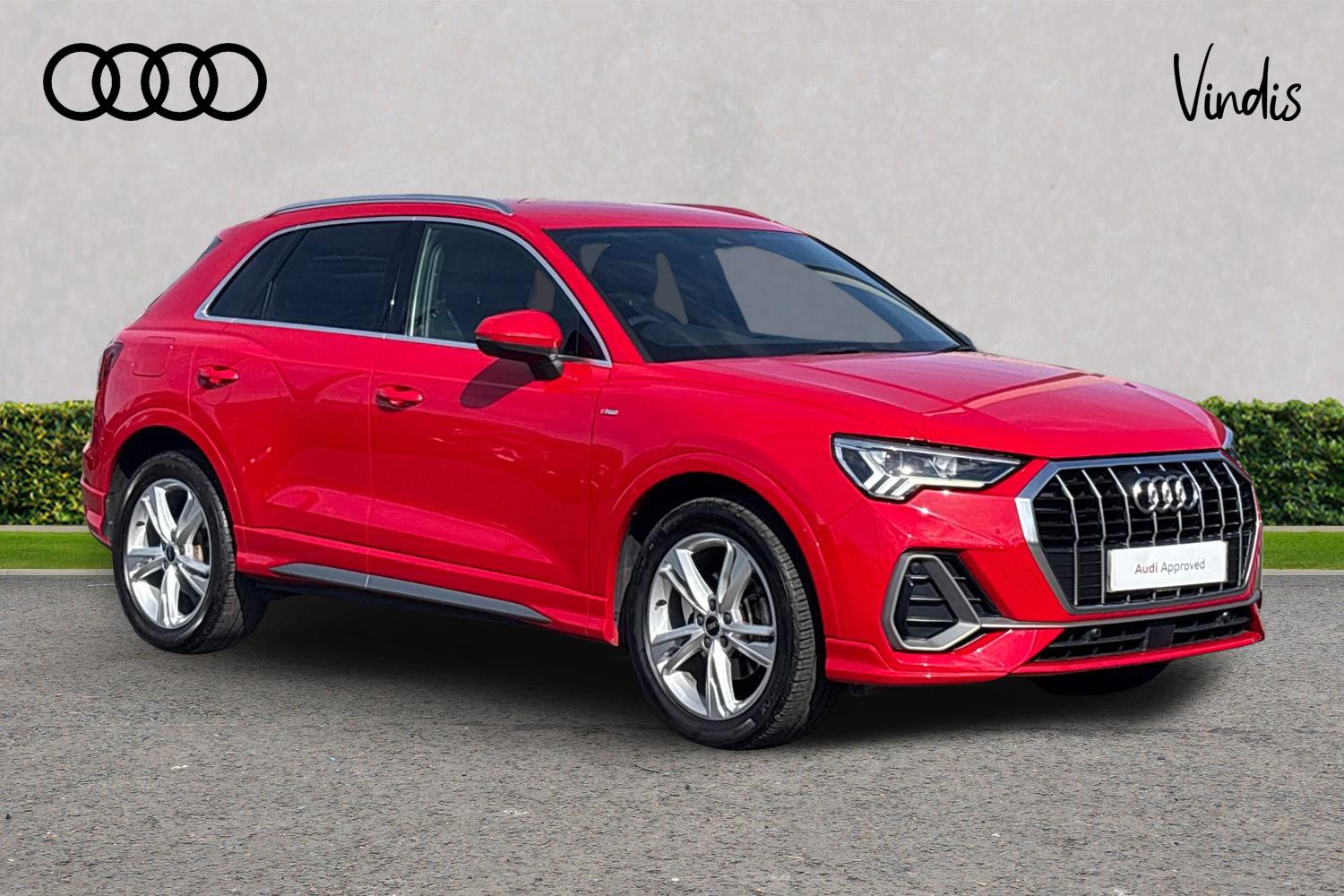 Main listing image - Audi Q3