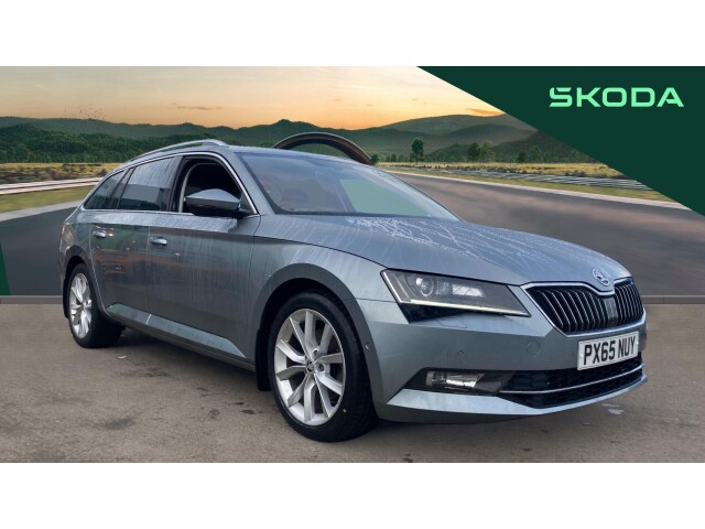 Main listing image - Skoda Superb Estate