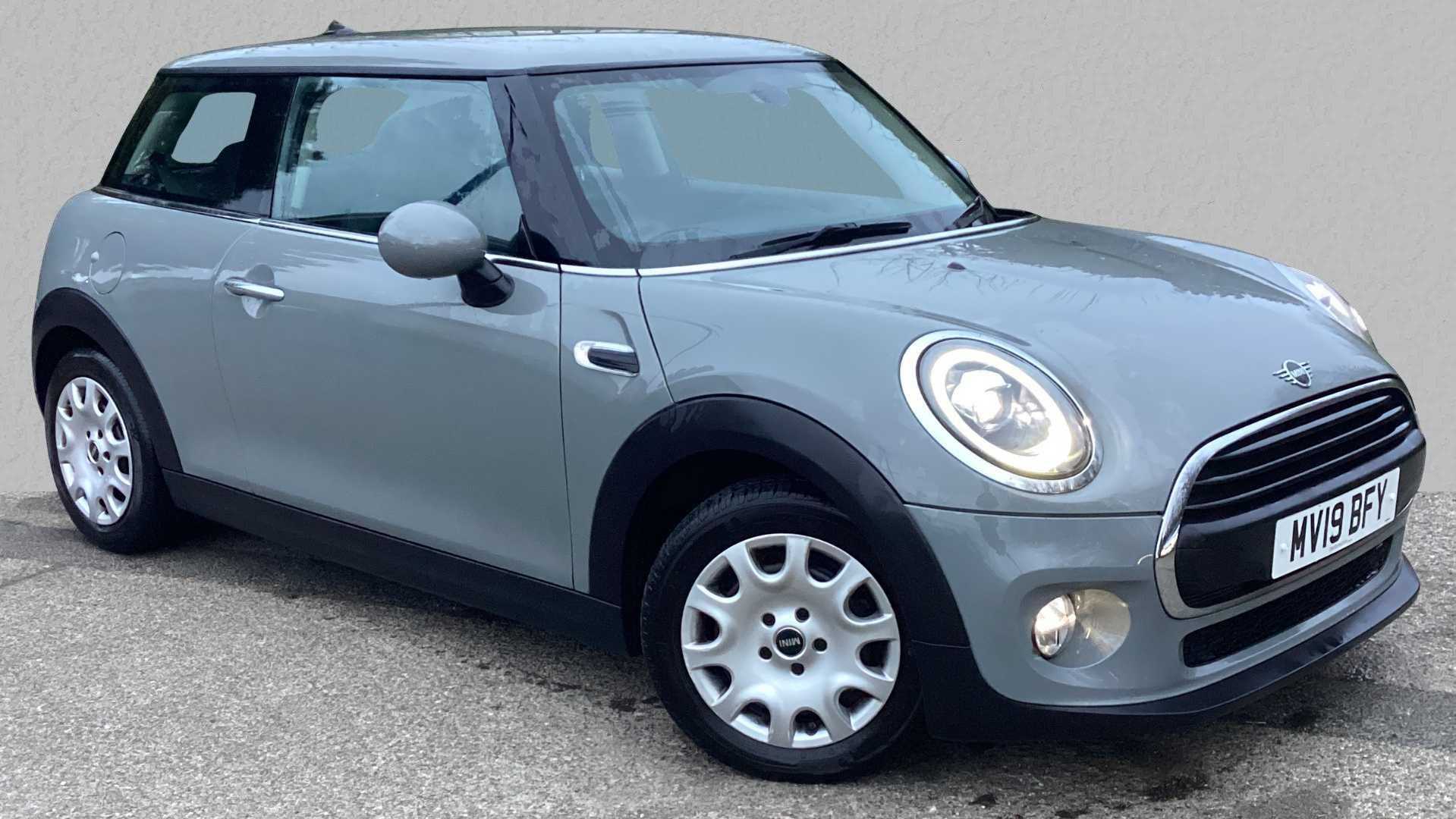 Main listing image - MINI Hatchback