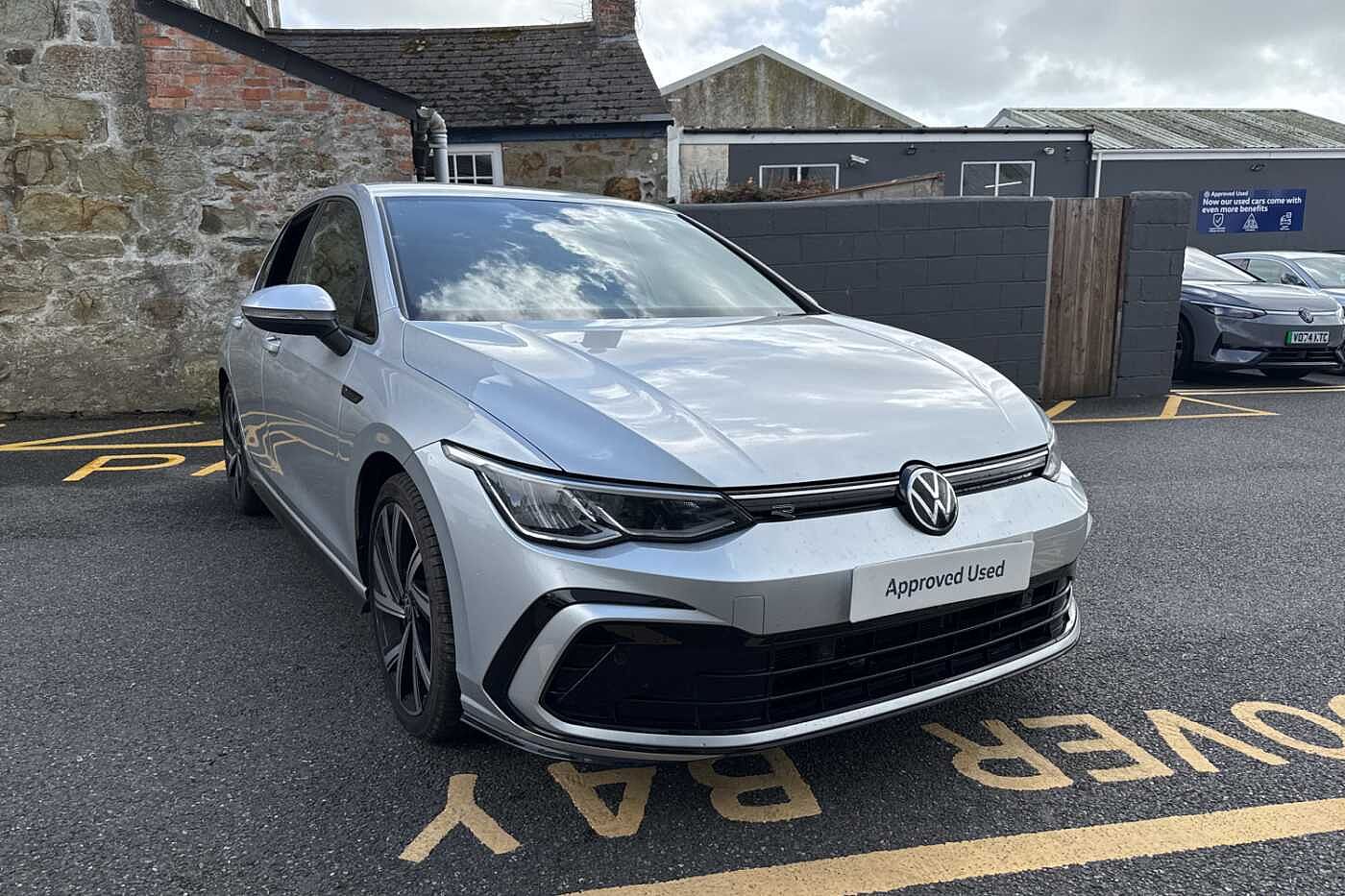 Main listing image - Volkswagen Golf