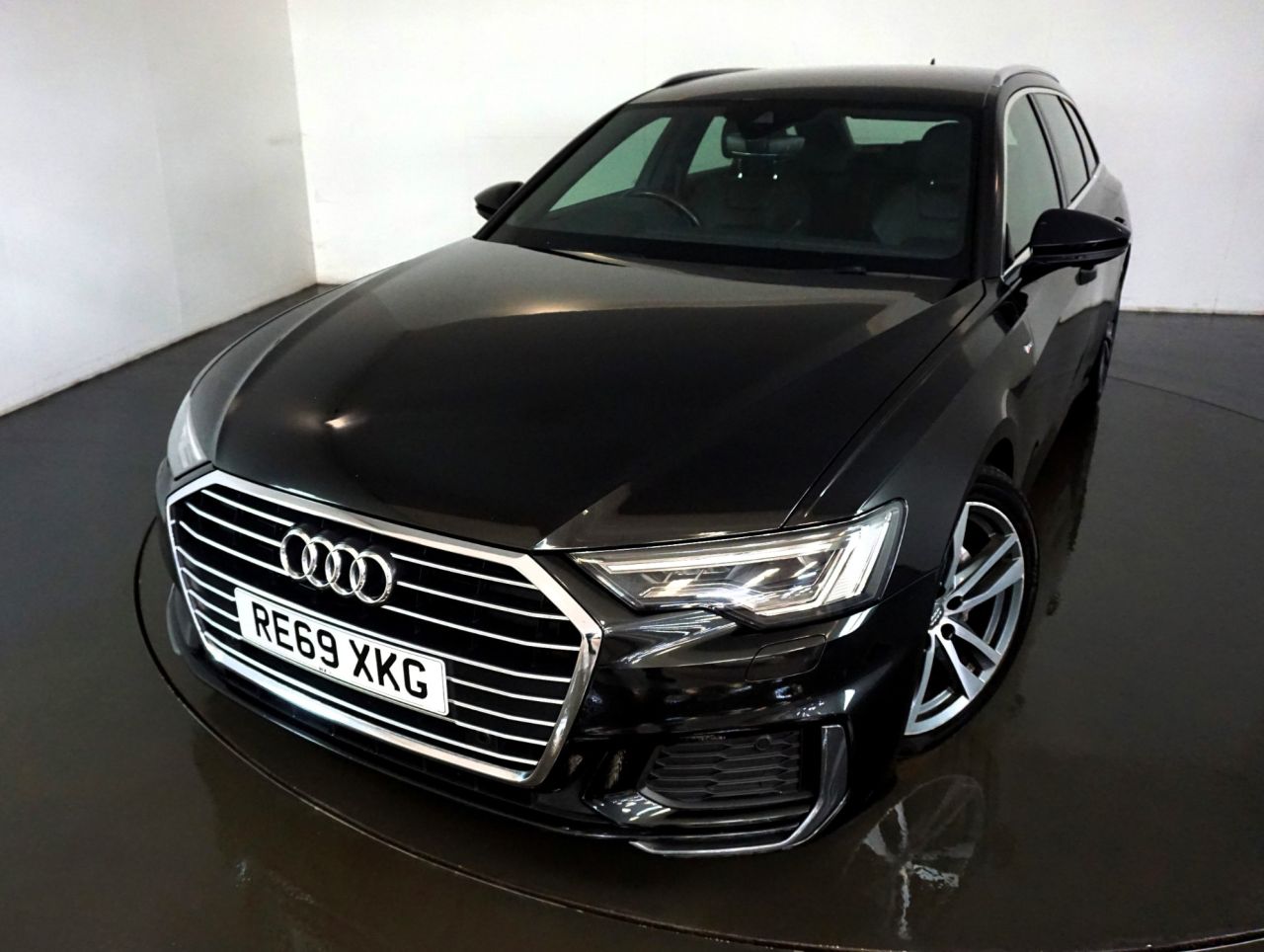 Main listing image - Audi A6 Avant