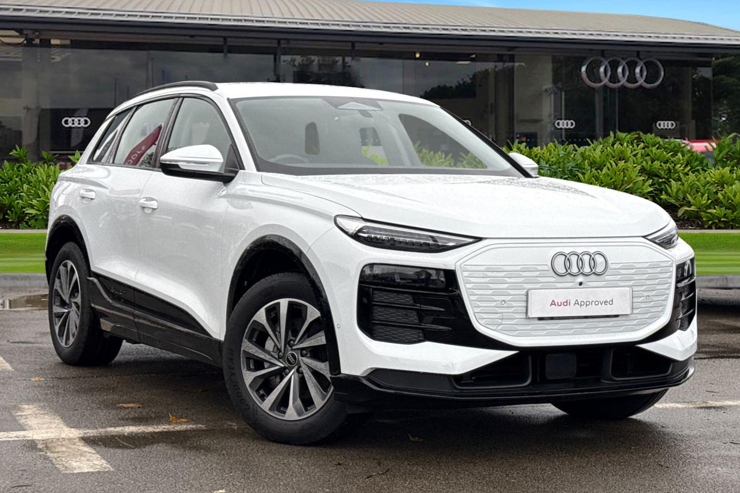 Main listing image - Audi Q6