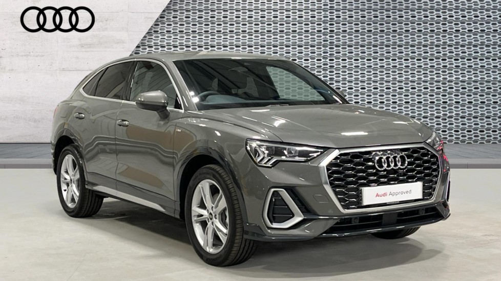 Main listing image - Audi Q3