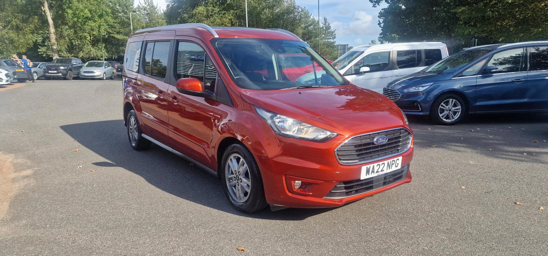 Main listing image - Ford Grand Tourneo Connect