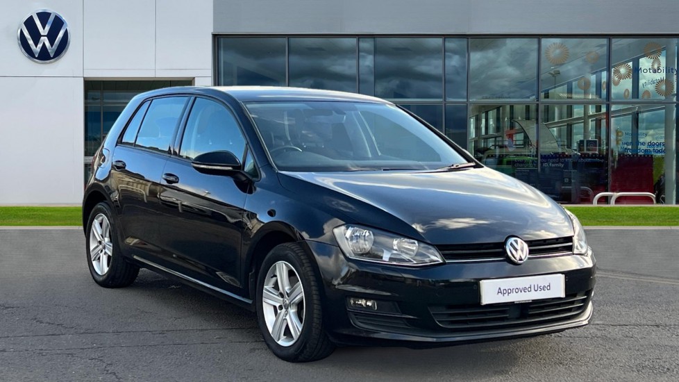 Main listing image - Volkswagen Golf