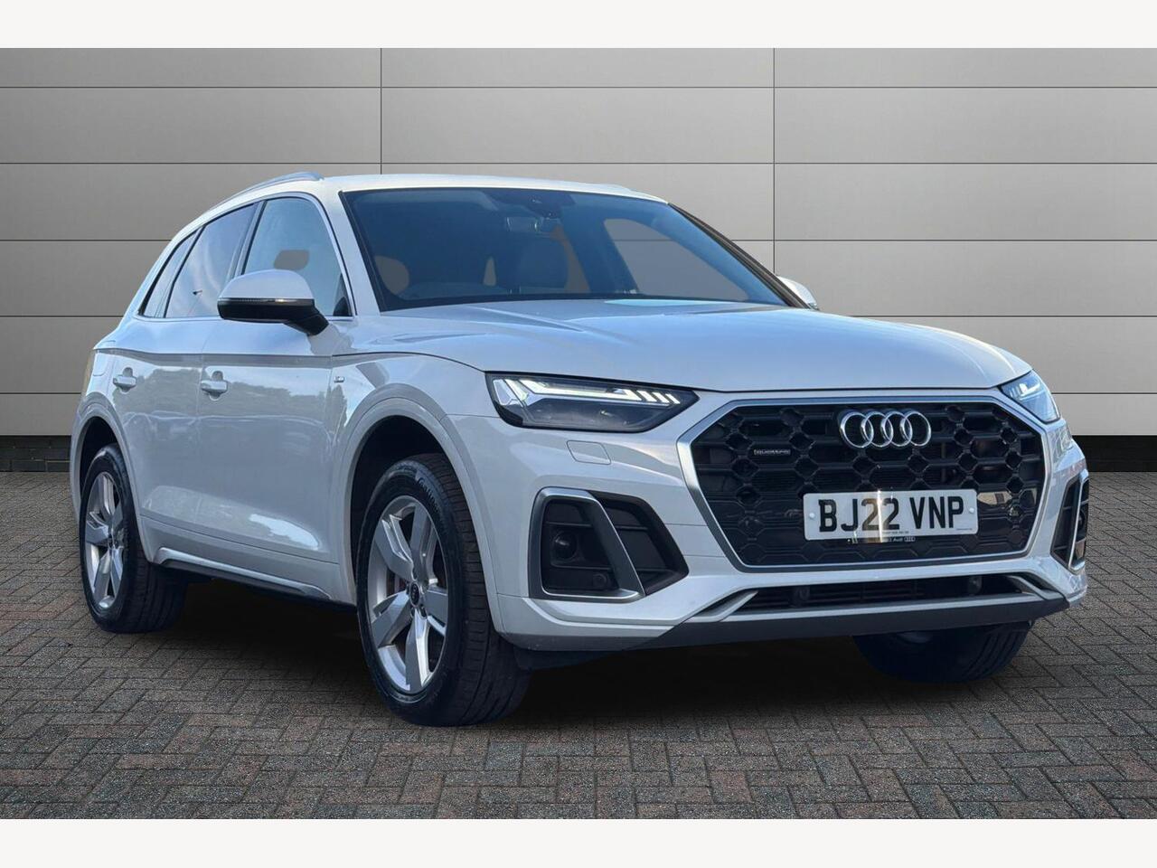 Main listing image - Audi Q5