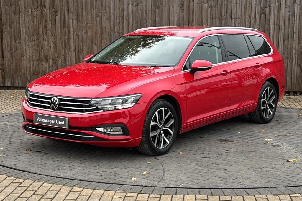 Main listing image - Volkswagen Passat Estate