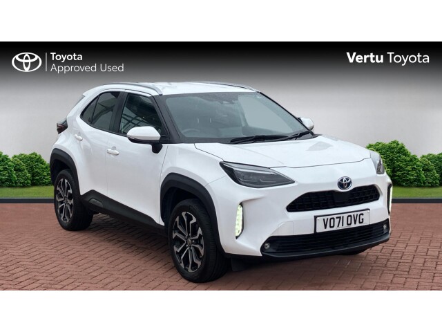 Main listing image - Toyota Yaris Cross