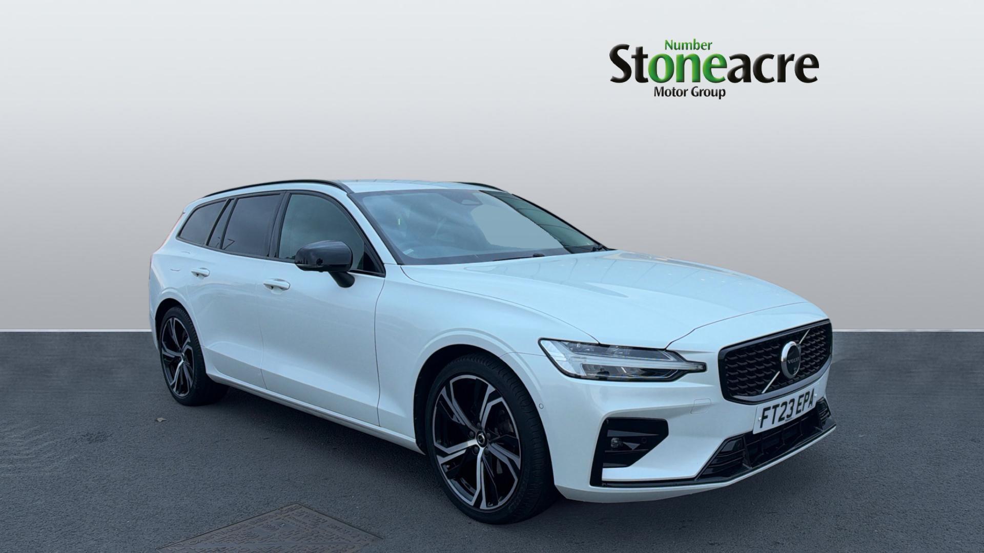 Main listing image - Volvo V60