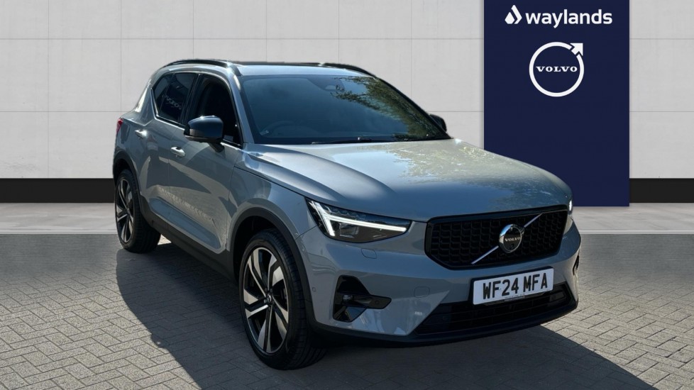 Main listing image - Volvo XC40