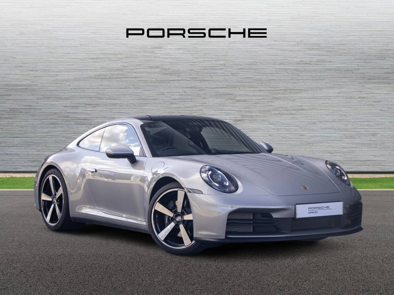 Main listing image - Porsche 911