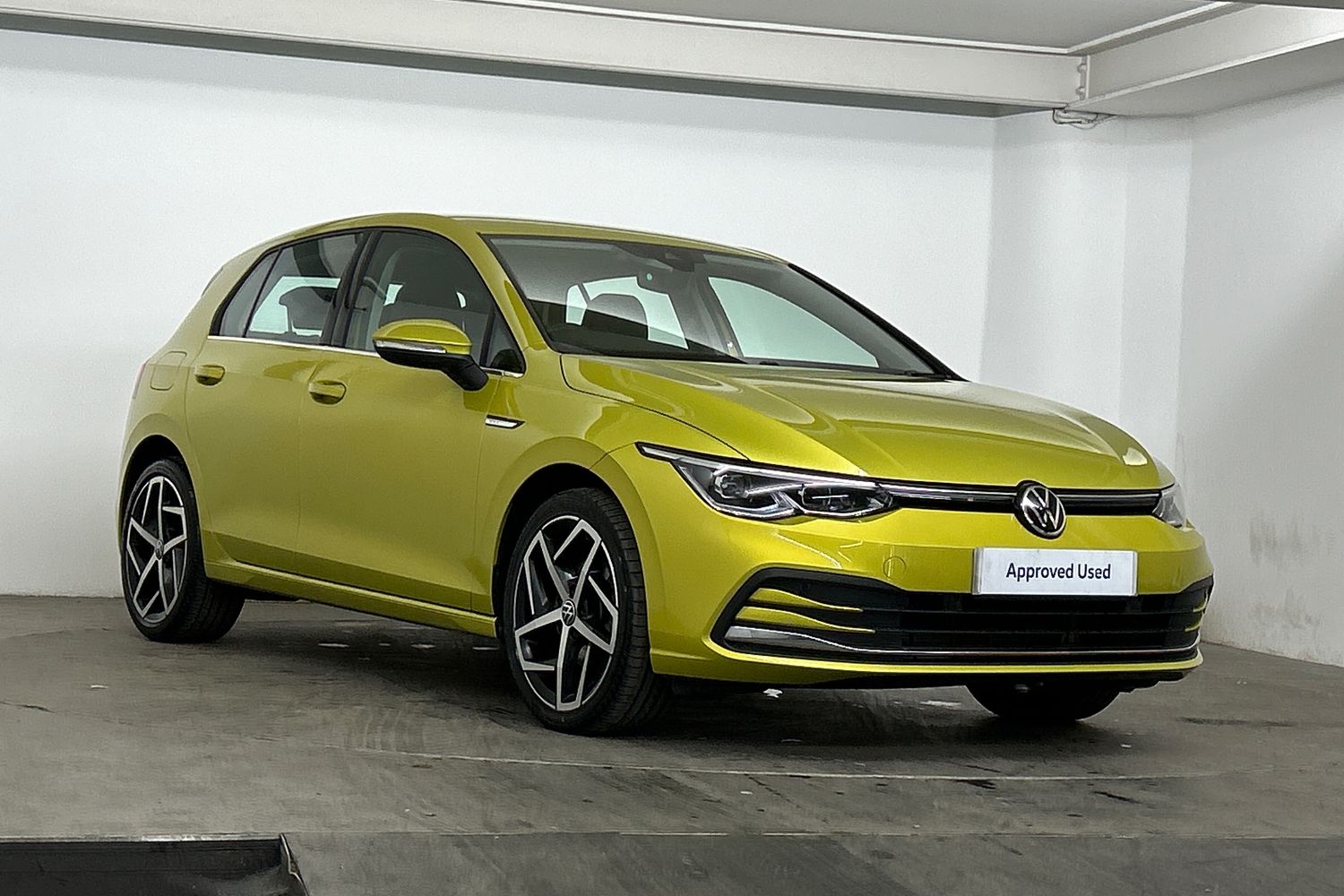 Main listing image - Volkswagen Golf