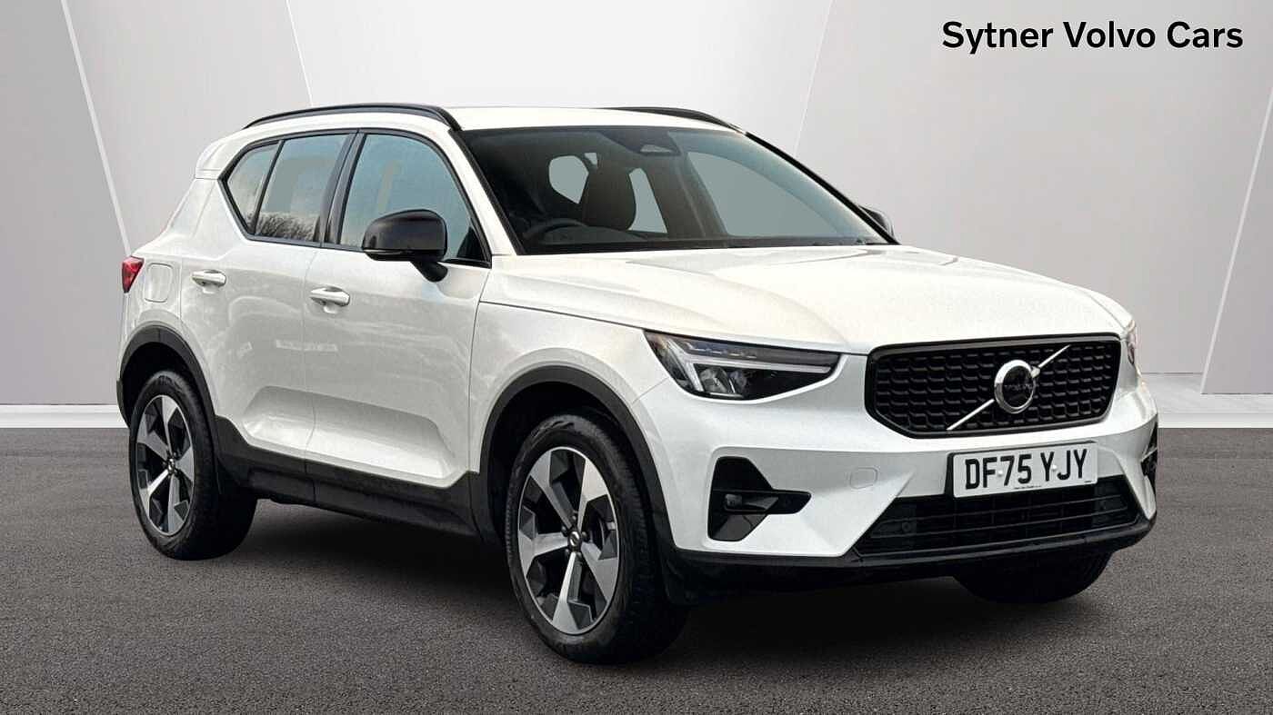 Main listing image - Volvo XC40
