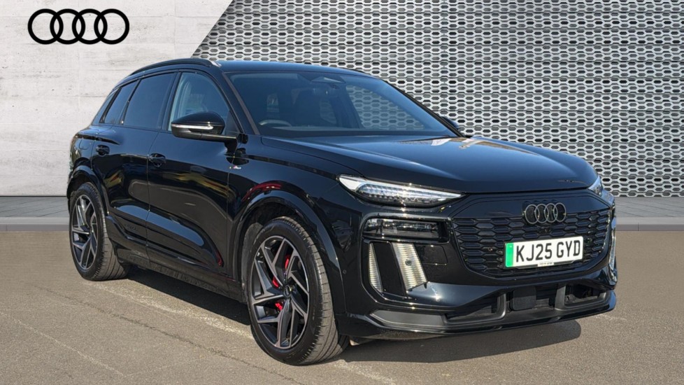 Main listing image - Audi Q6 e-tron