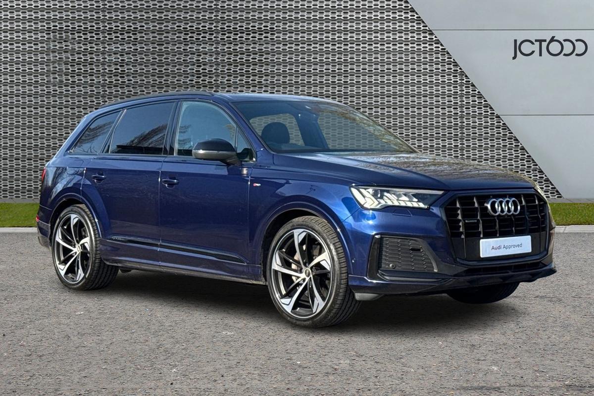 Main listing image - Audi Q7