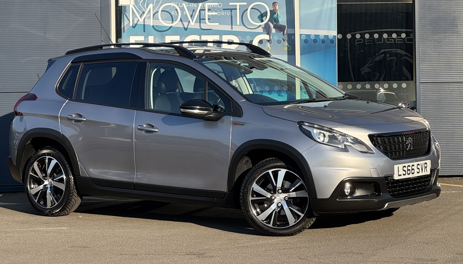 Main listing image - Peugeot 2008