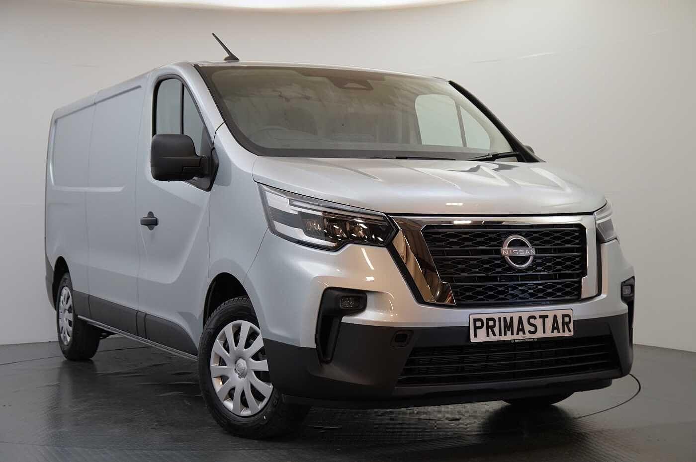 Main listing image - Nissan Primastar