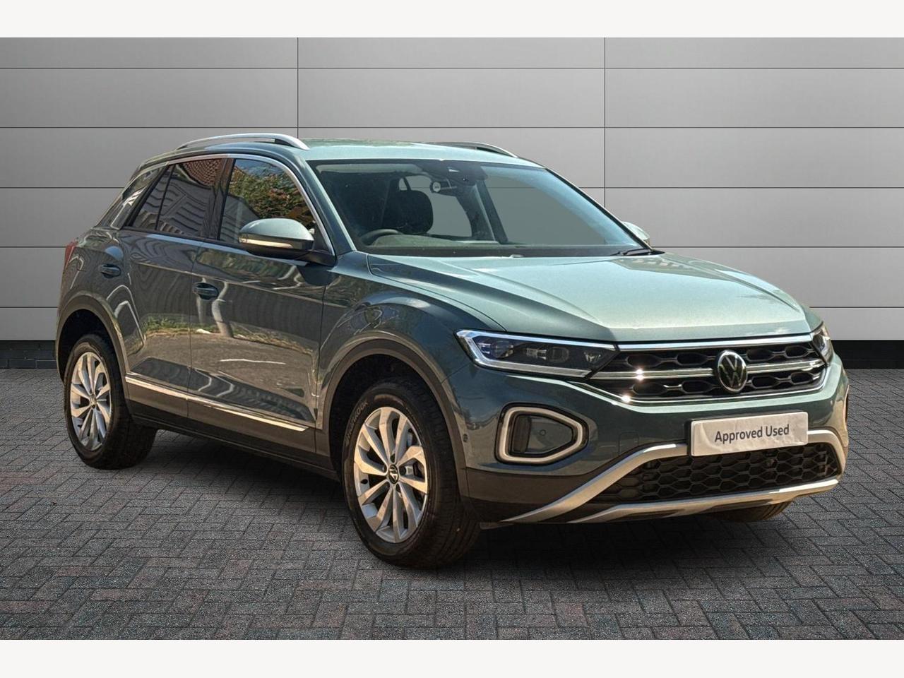 Main listing image - Volkswagen T-Roc