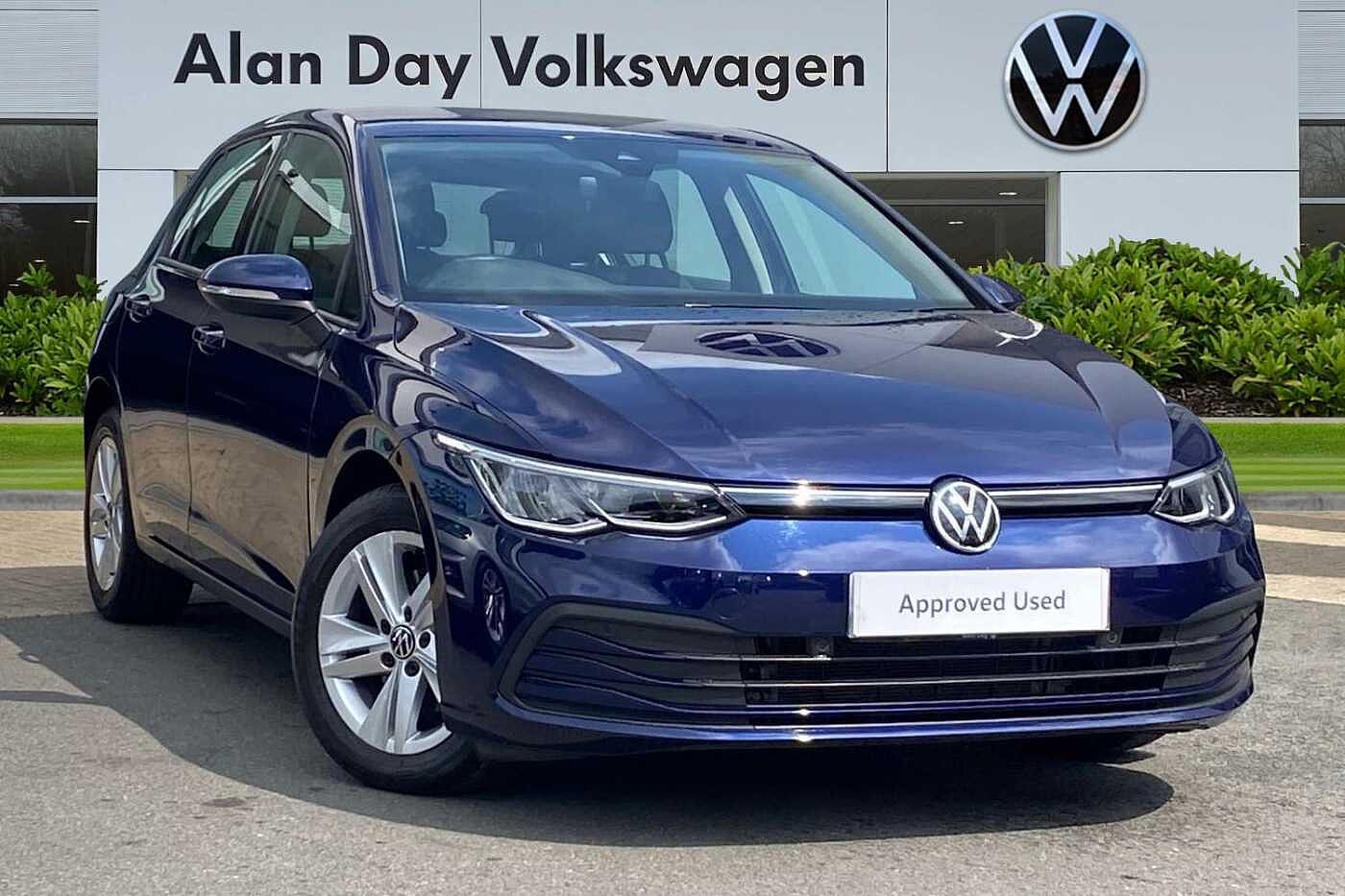 Main listing image - Volkswagen Golf