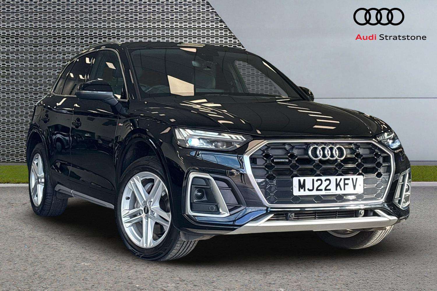 Main listing image - Audi Q5