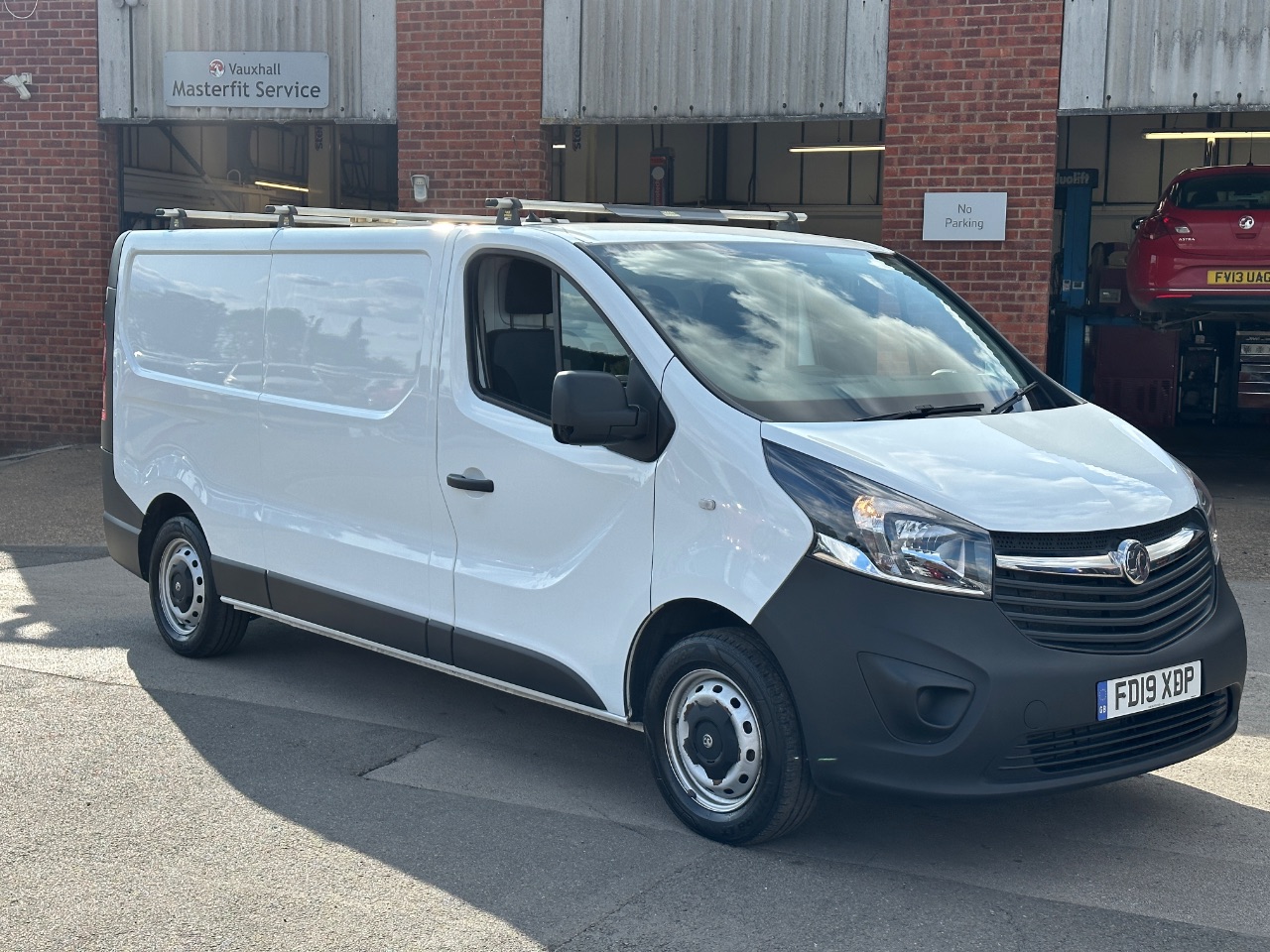 Main listing image - Vauxhall Vivaro