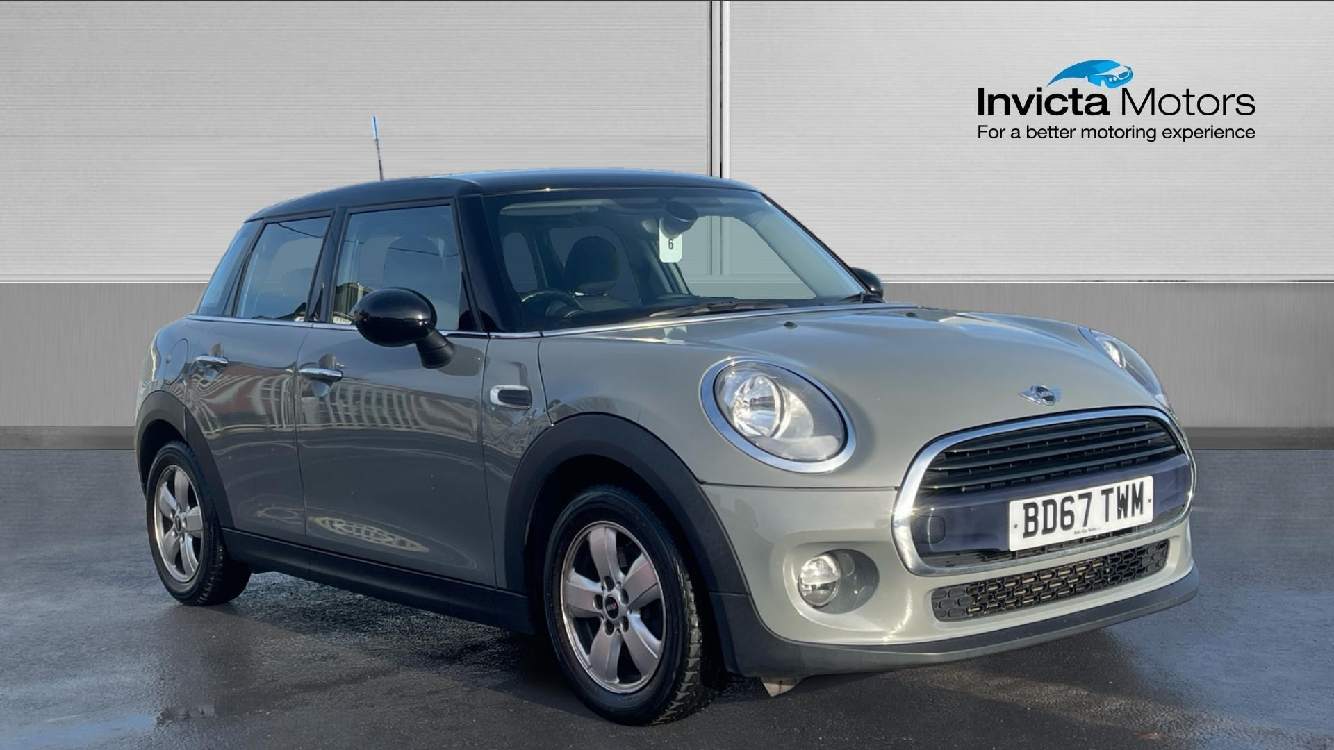 Main listing image - MINI Hatchback 5dr