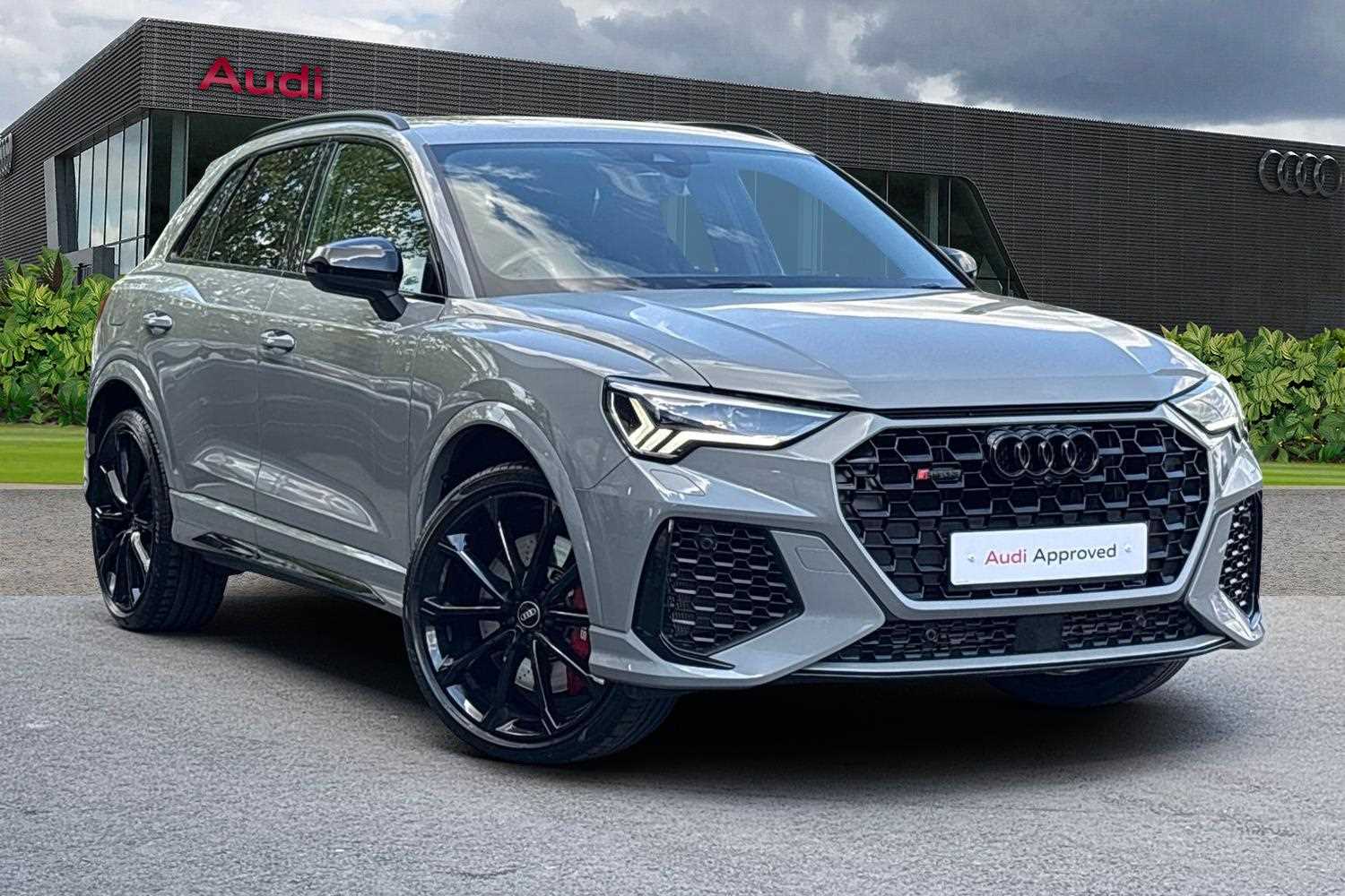 Main listing image - Audi RS Q3