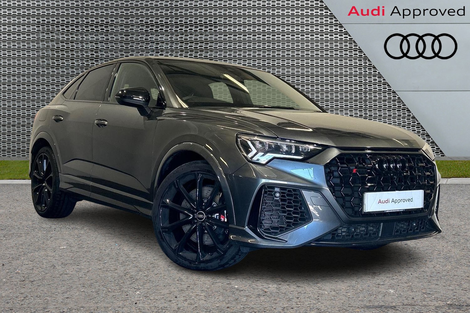 Main listing image - Audi RS Q3