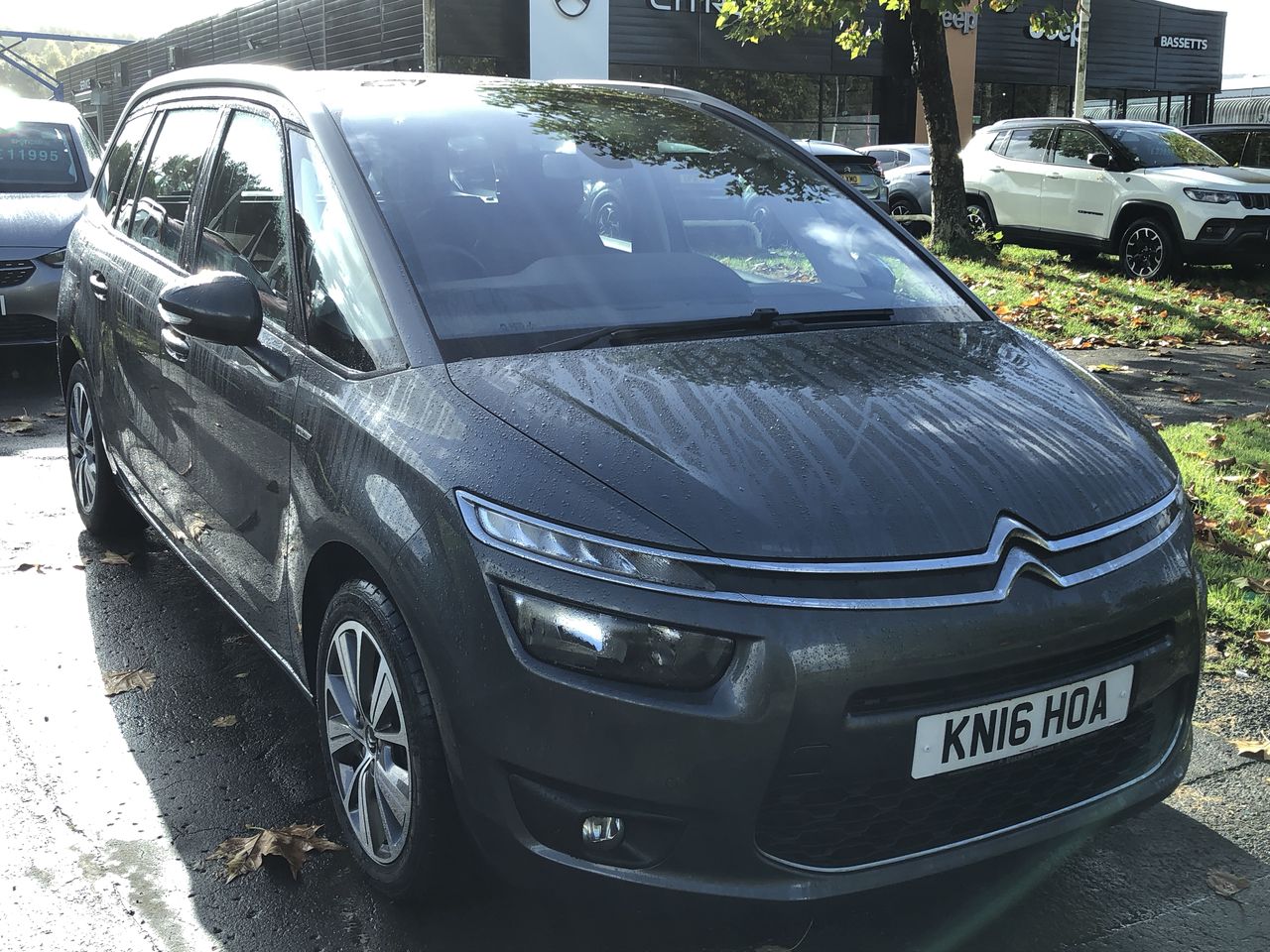 Main listing image - Citroen Grand C4 Picasso