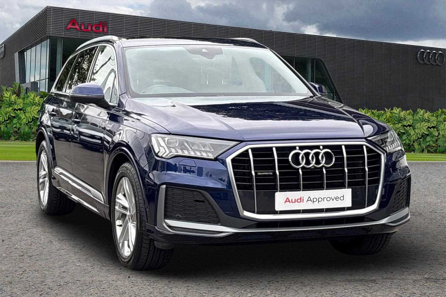 Main listing image - Audi Q7